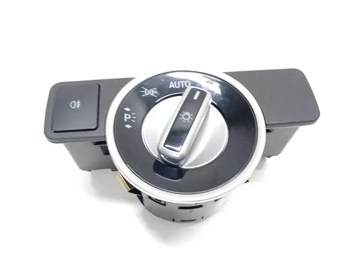 Mercedes-Benz E W212 (2009 - 2016) A2129050551 Включатель фонарей — фото 1