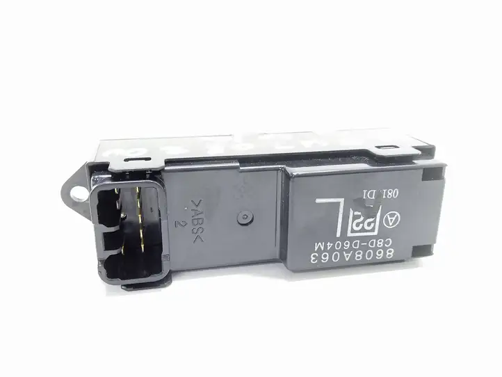 Mitsubishi Outlander (2007 - 2012) 8608A063 Кнопка стеклоподъемников — фото 3