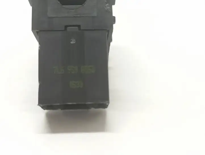 Volkswagen PASSAT B7 (2011 - 2014)  7L6959855B Кнопка стеклоподъемников