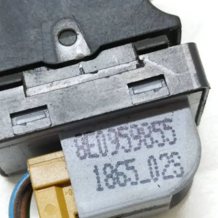 Audi A4 S4 B7 8E 8H (2004 - 2009) 8E0959855 Кнопка стеклоподъемников — фото 6