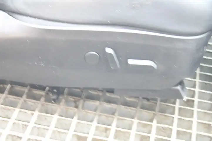 Tesla Model 3 (2017 - 2023) Комплект салона — фото 4