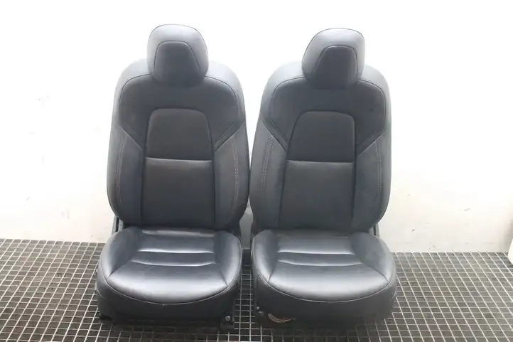Tesla Model 3 (2017 - 2023) Комплект салона — фото 11