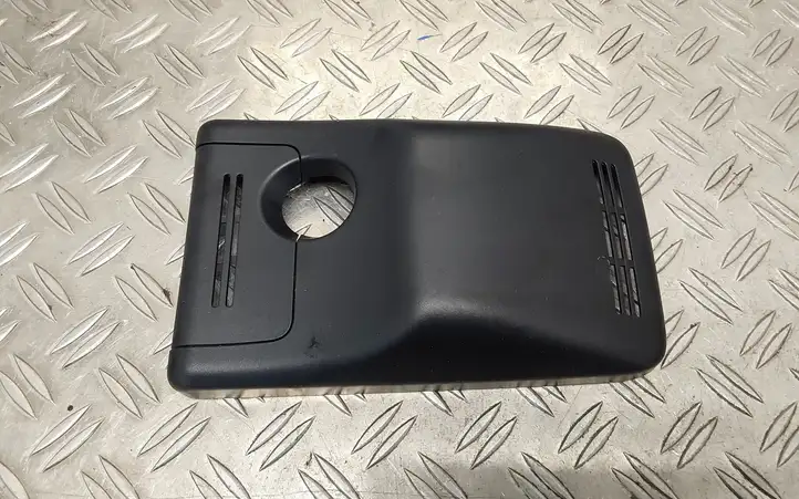 Toyota Yaris (2014 - 2019)  8818352020 Отделка зеркала заднего вида