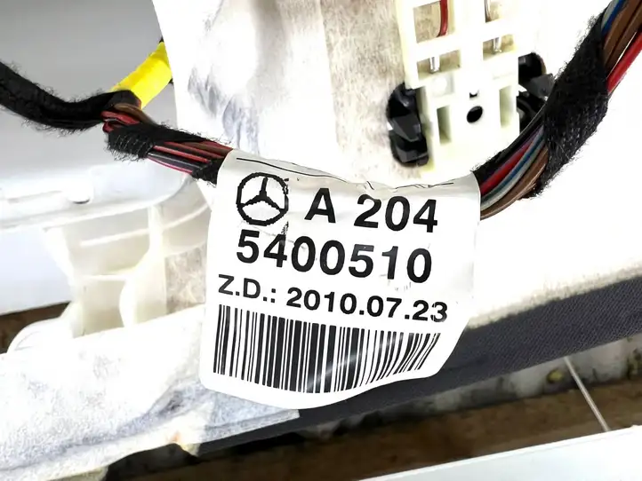 Mercedes-Benz C W204 (2007 - 2014) A2046906550 Потолочная обшивка — фото 5