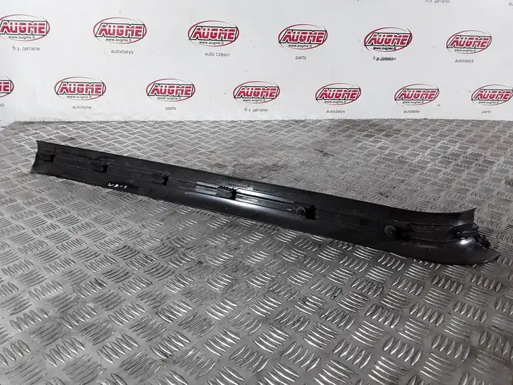 BMW M3 E92 (2007 - 2013) 51477146763 Внутренняя отделка переднего порога — фото 3