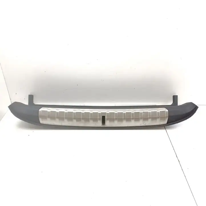 Porsche Taycan 9J1 (2019 - )  9J0867707C Отделка порога багажника