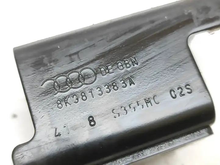 Audi A4 S4 B8 8K (2007 - 2011) 8K9813383A Прочая отделка багажника — фото 3