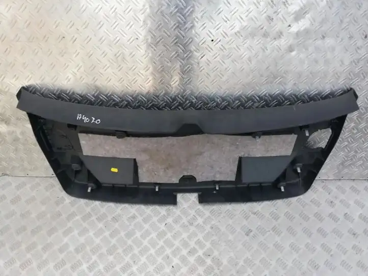 Volkswagen Golf V (2003 - 2009) 1k6867657 Прочая отделка багажника — фото 2