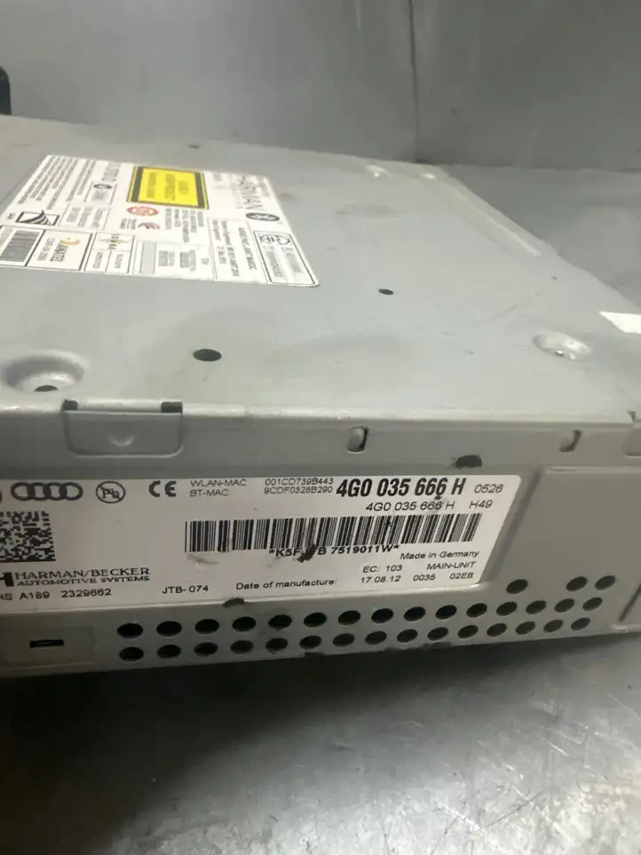 Audi A6 C7 (2011 - 2014) 4G0035666H Магнитола / мультимедийная система — фото 3