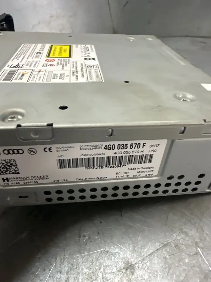 Audi A6 C7 (2011 - 2014) 4G0035670H Магнитола / мультимедийная система — фото 3