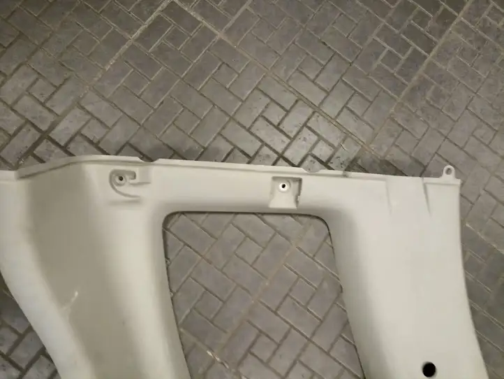 Suzuki Grand Vitara I (1998 - 2005) 7628065D00 Облицовка заднего бокового стекла — фото 3