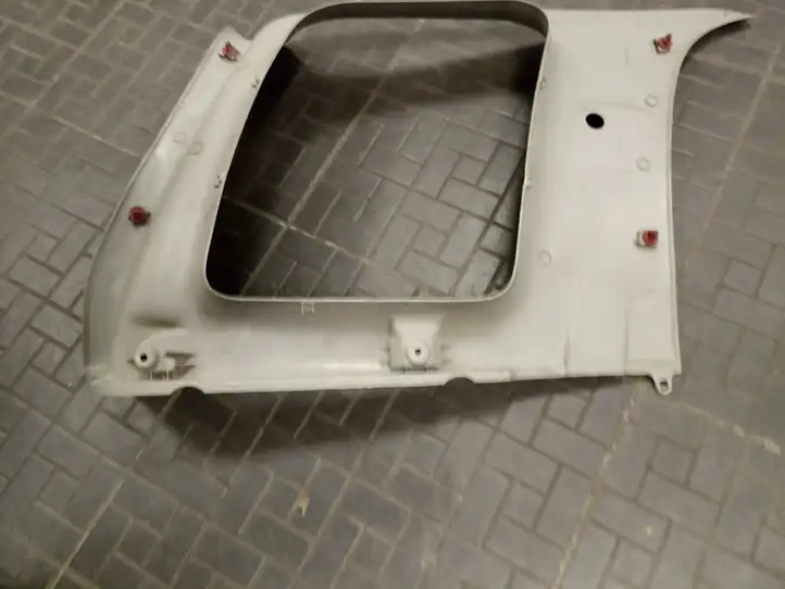 Suzuki Grand Vitara I (1998 - 2005) 7628065D00 Облицовка заднего бокового стекла — фото 6