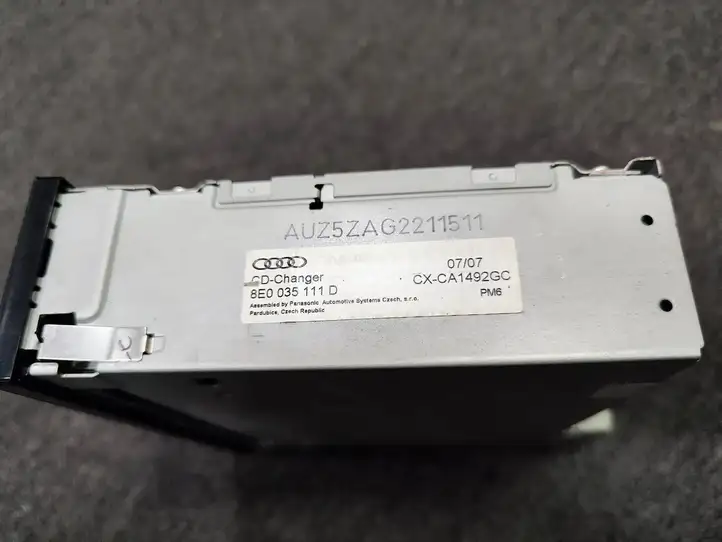 Audi A4 S4 B7 8E 8H (2004 - 2009) 8E0035111D CD/DVD чейнджер — фото 4