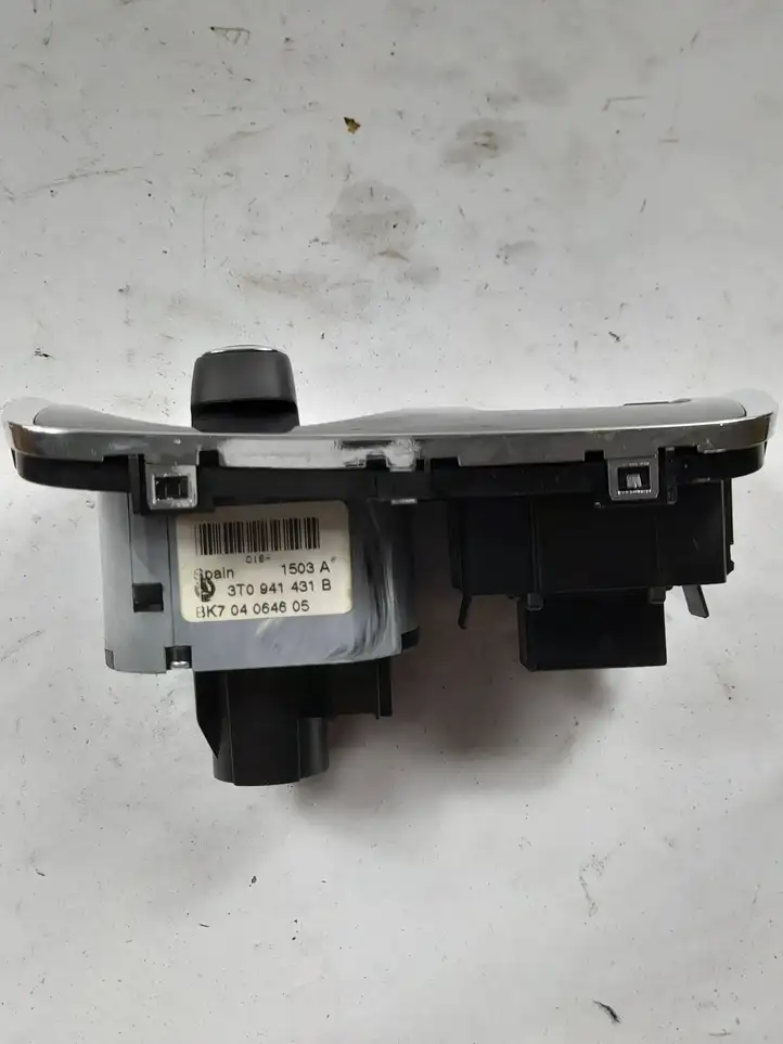 Skoda Superb B6 (3T) (2008 - 2015) 3T0941431B Включатель фонарей — фото 2