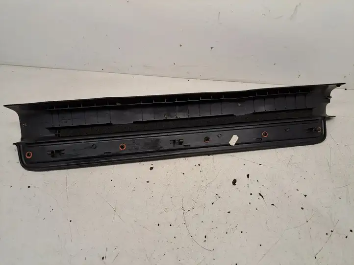 Toyota Avensis T250 (2006 - 2009) 6791305040 Внутренняя отделка переднего порога — фото 3