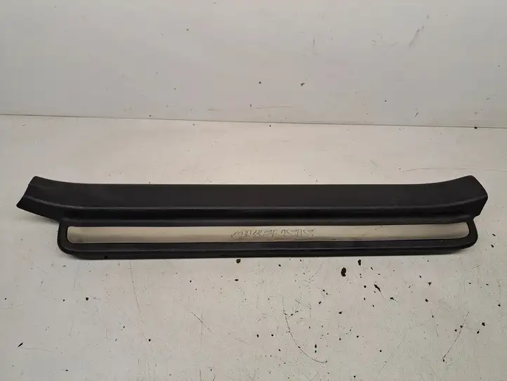 Toyota Avensis T250 (2006 - 2009) 6791305040 Внутренняя отделка переднего порога — фото 8