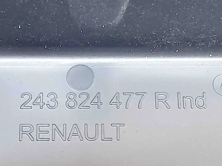 Renault Zoe (2012 - ) 243111628R Блок предохранителей (комплект) — фото 2