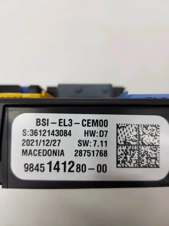 Peugeot 2008 II (2019 - ) 9845141280 Блок предохранителей — фото 3