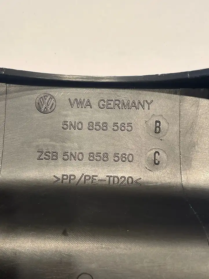 Volkswagen Tiguan (2011 - 2016) 5N0858565 Прочие детали салона — фото 5