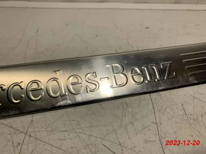 Mercedes-Benz B-class W246 (2014 - 2018) A2466800135 Внутренняя отделка переднего порога — фото 3