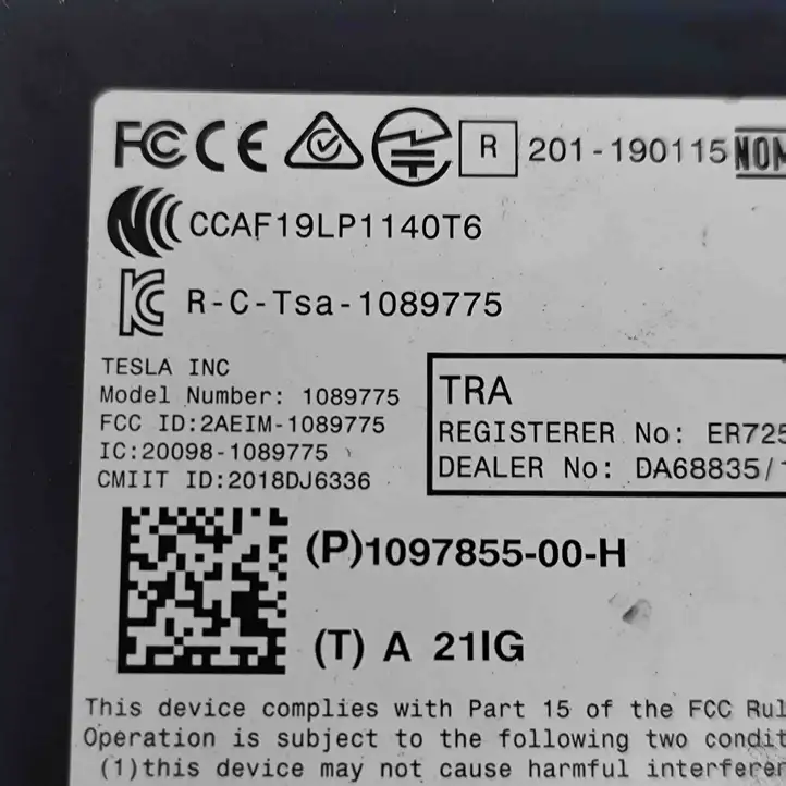 Tesla Model 3 (2017 - 2023) 109785500H Модуль управления кузовом (BCM) — фото 5