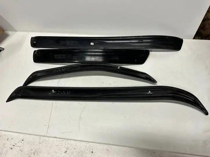 BMW 5 E60 E61 (2004 - 2010) 7034304 Наружная отделка переднего порога — фото 5
