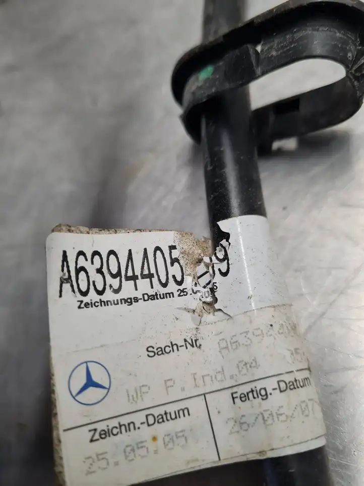 Mercedes-Benz Vito Viano W639 (2003 - 2010) A6394405209 Жгут проводов крышки багажника — фото 3
