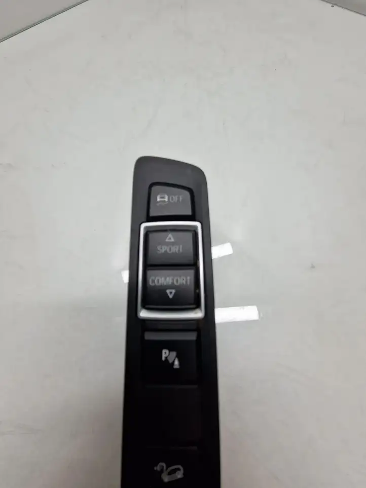 BMW 4 F32 F33 (2013 - 2017) 9262725 Включатель регулировки высоты / жесткости ходовой части — фото 1