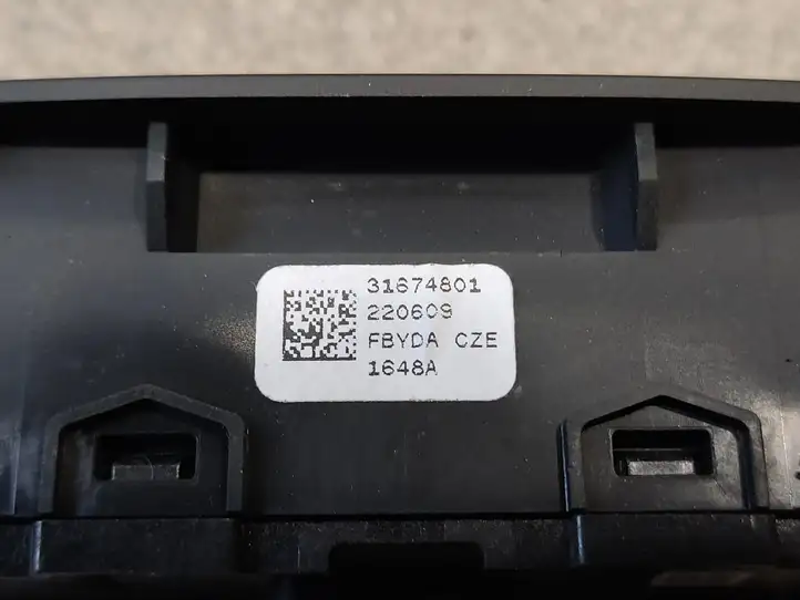 Volvo XC90 (2019 - ) 31674801 Кнопка закрытия багажника — фото 2