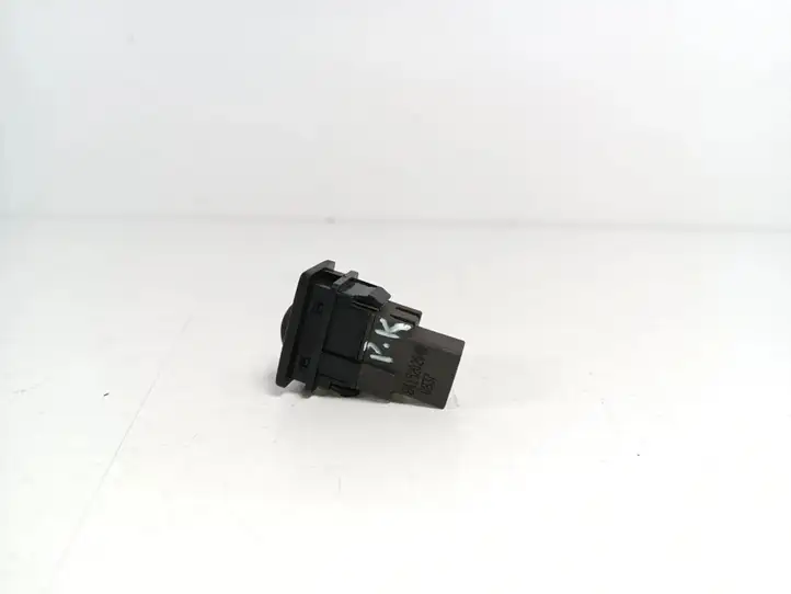 Toyota Auris 150 (2006 - 2012) 84152-02040 Включатель фонарей — фото 2