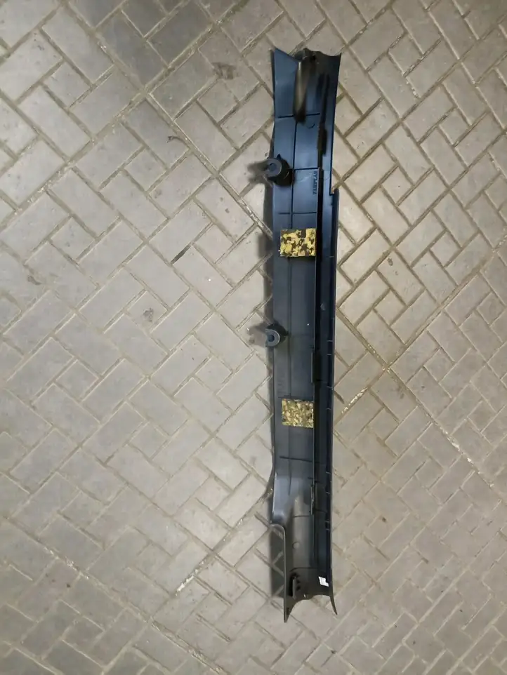 Toyota Corolla Verso AR10 (2004 - 2009) 679170F010 Внутренняя отделка заднего порога — фото 5