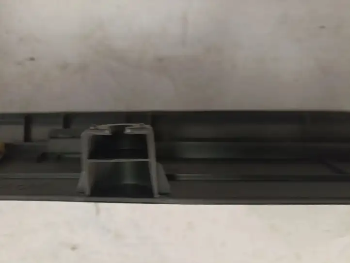 Toyota Corolla Verso AR10 (2004 - 2009) 679180F010 Внутренняя отделка заднего порога — фото 10