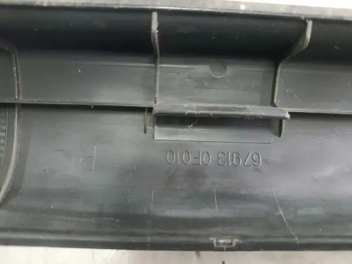Toyota Corolla Verso AR10 (2004 - 2009) 679130F010 Внутренняя отделка переднего порога — фото 4