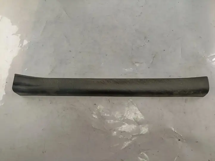 Toyota Corolla Verso AR10 (2004 - 2009) 679140F010 Внутренняя отделка переднего порога — фото 1
