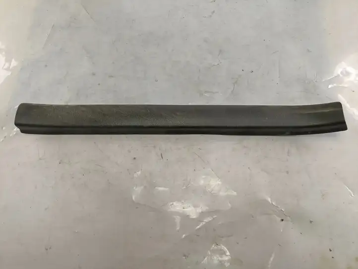 Toyota Corolla Verso AR10 (2004 - 2009) 679140F010 Внутренняя отделка переднего порога — фото 5