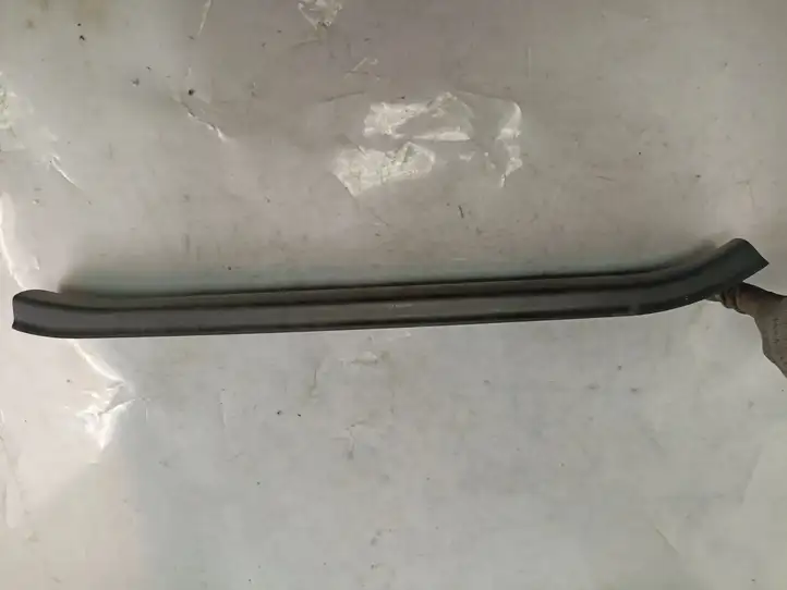 Toyota Corolla Verso AR10 (2004 - 2009) 679140F010 Внутренняя отделка переднего порога — фото 8