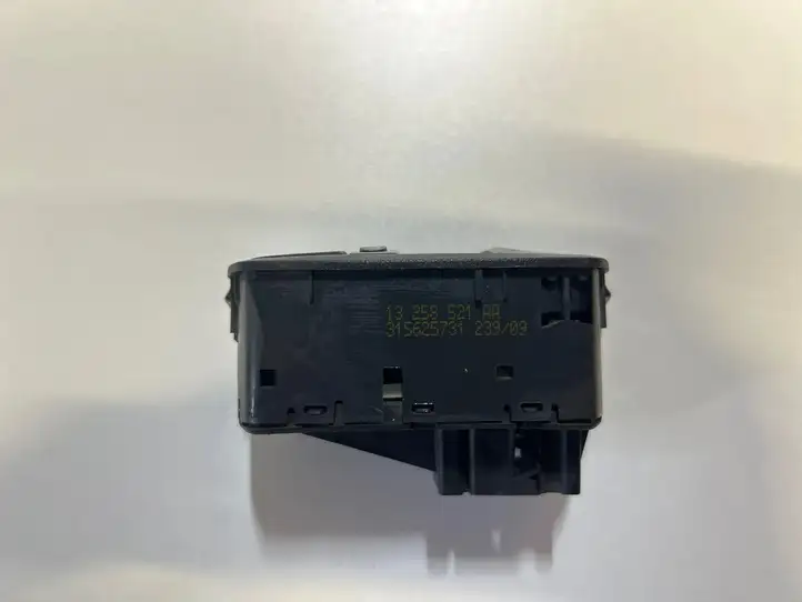 Opel Corsa D (2006 - 2010) 13258521AA Кнопка стеклоподъемников — фото 2