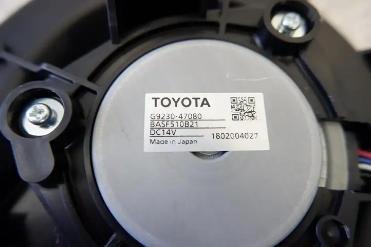 Lexus UX (2020 - ) G923047080 электрический вентилятор батареи автомобиля — фото 7