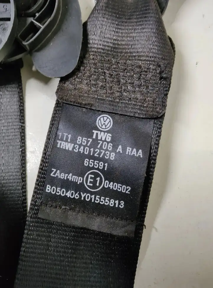 Volkswagen Touran I (2003 - 2010) 1T1857706A Передний ремень безопасности — фото 4