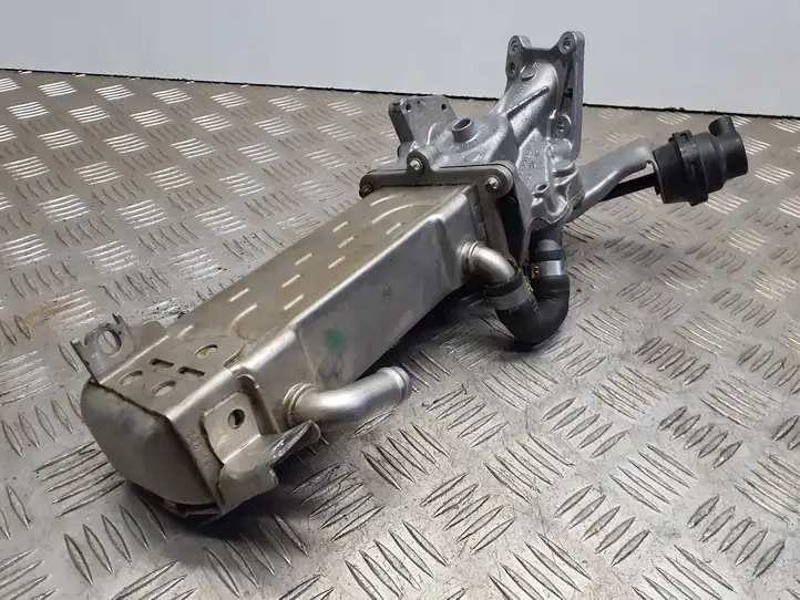 Infiniti Q70 Y51 (2013 - 2019) A6511400675 Охладитель клапана EGR — фото 1