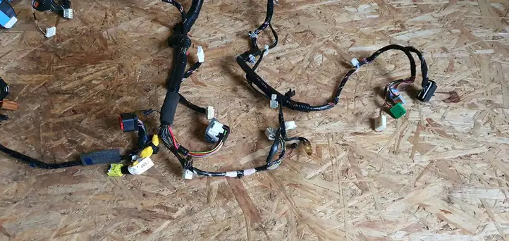 Mazda 3. (2003 - 2006)  BP6S67030E Проводка панели