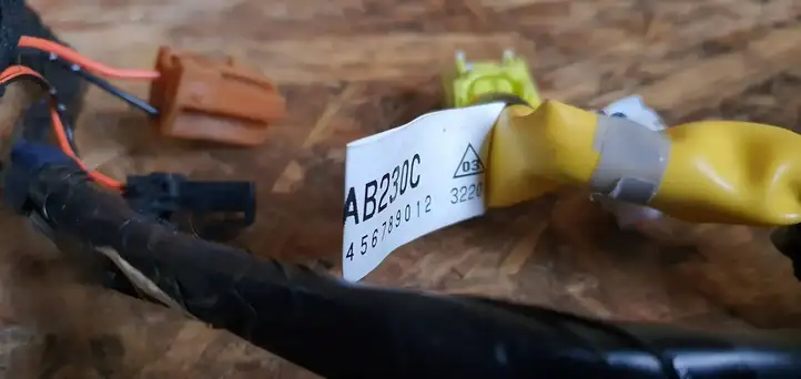 Mazda 3. (2003 - 2006)  BP6S67030E Проводка панели