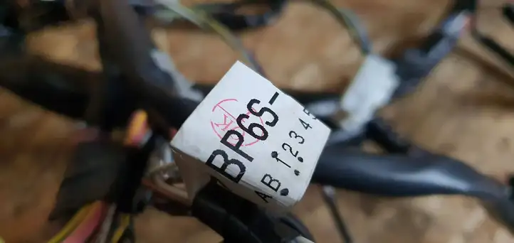 Mazda 3. (2003 - 2006)  BP6S67030E Проводка панели