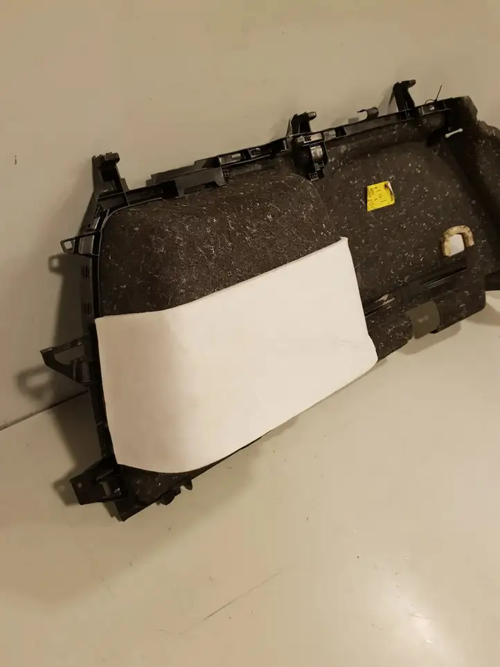 Skoda Superb B8 (3V) (2015 - 2023)  3V9867428T Боковая панель