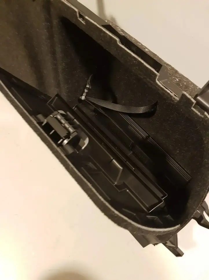 Skoda Superb B8 (3V) (2015 - 2023)  3V9867428T Боковая панель