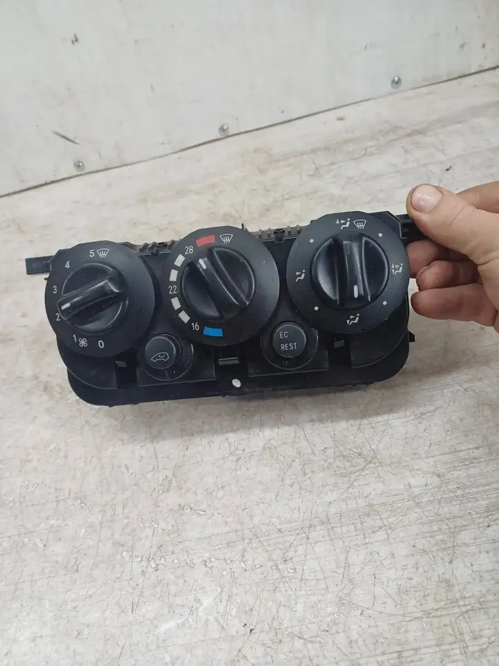 Mercedes-Benz Vaneo W414 (2001 - 2005)  A4144460228 Блок управления кондиционера воздуха / климата/ печки (в салоне)