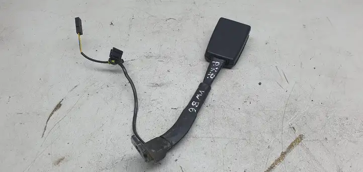 Volkswagen PASSAT B6 (2005 - 2010)   Замок переднего ремня