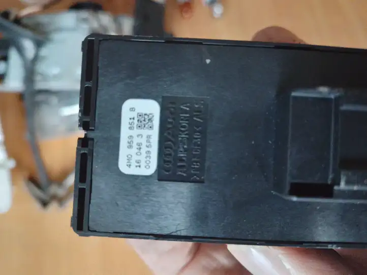 Audi A4 S4 B9 (2015 - 2019) 4M0959851B Кнопка стеклоподъемников — фото 4