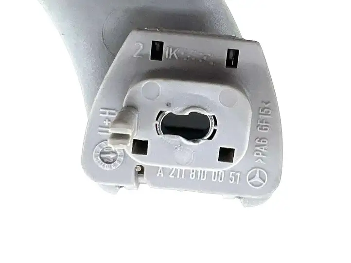 Mercedes-Benz E W211 (2002 - 2009) A2118100151 Потолочная ручка задняя — фото 9
