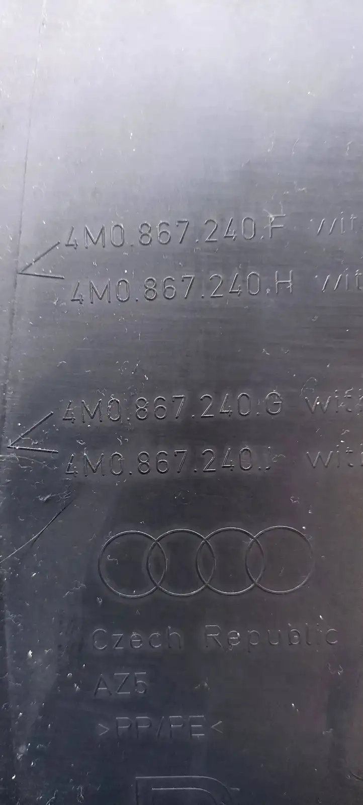 Audi Q7 4M (2015 - ) 4M0867240G Нижняя обшивка стойки B — фото 4